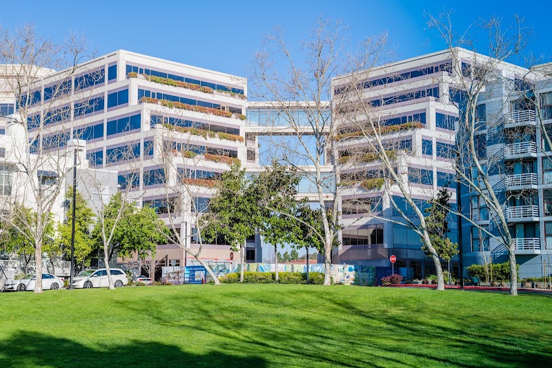 Cupertino City Center Buildings (The Towers) photo 4