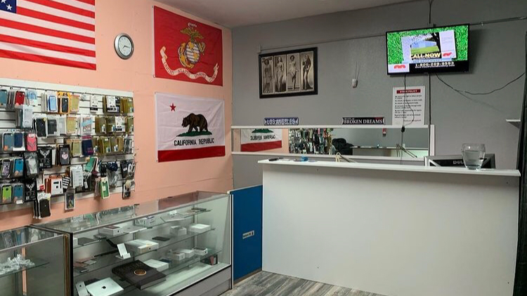 CELL PHONE AND COMPUTER REPAIR photo 2