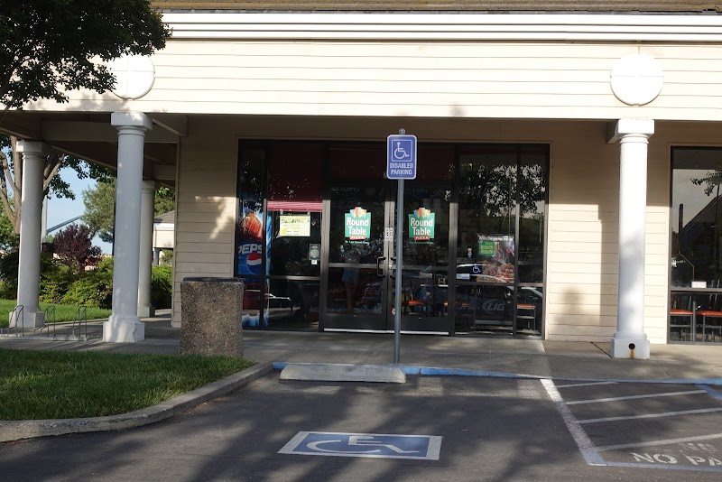 Photo of Round Table Pizza