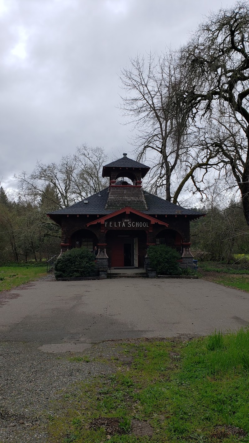 Photo of Old Felta Schoolhouse