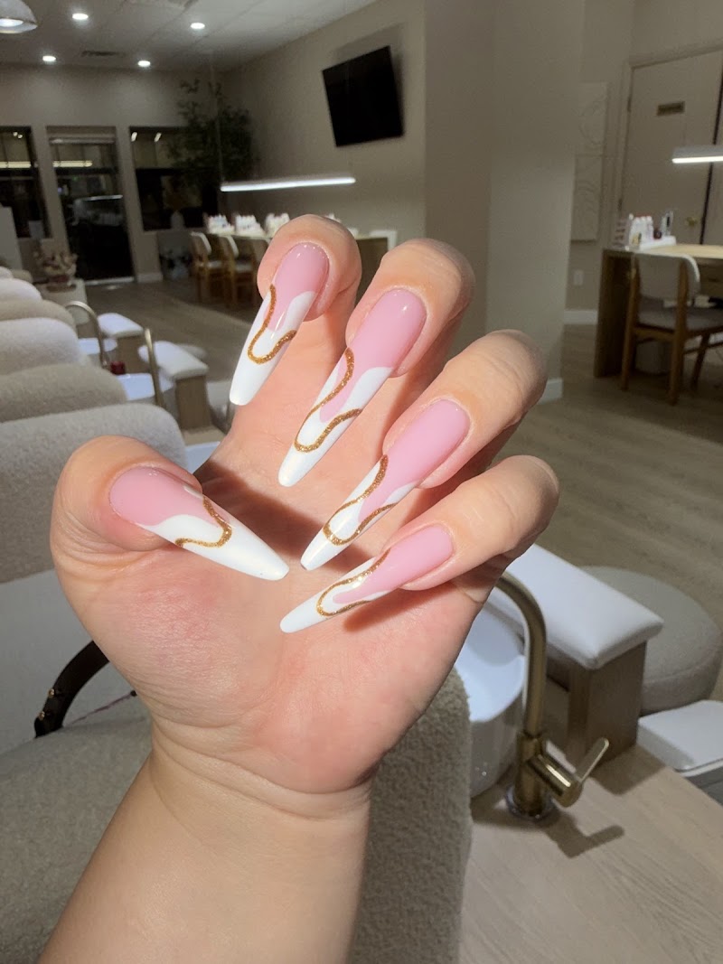Perfect Nails by Leyla photo 2