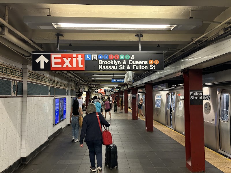 Fulton St photo 4