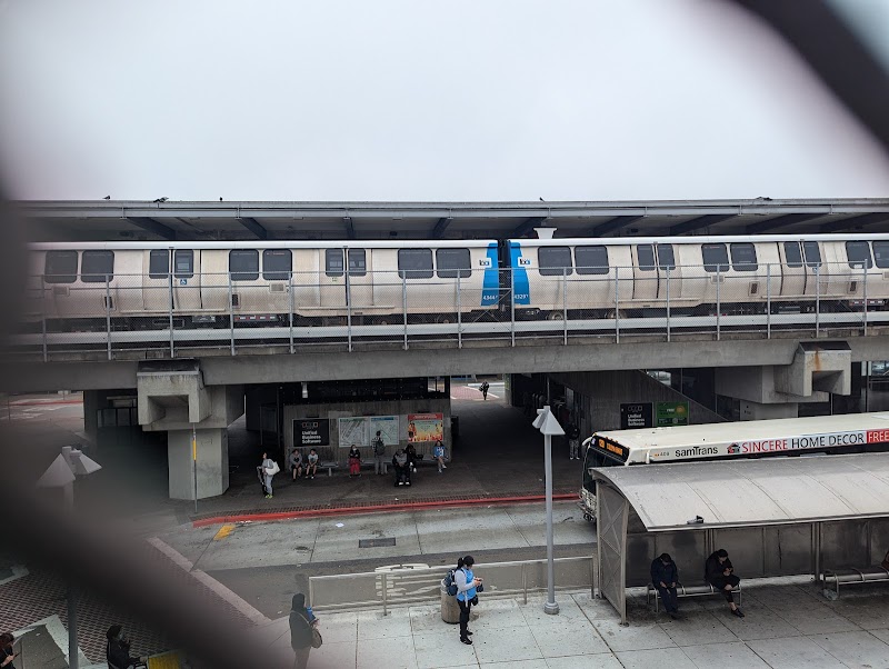 Daly City Station photo 3