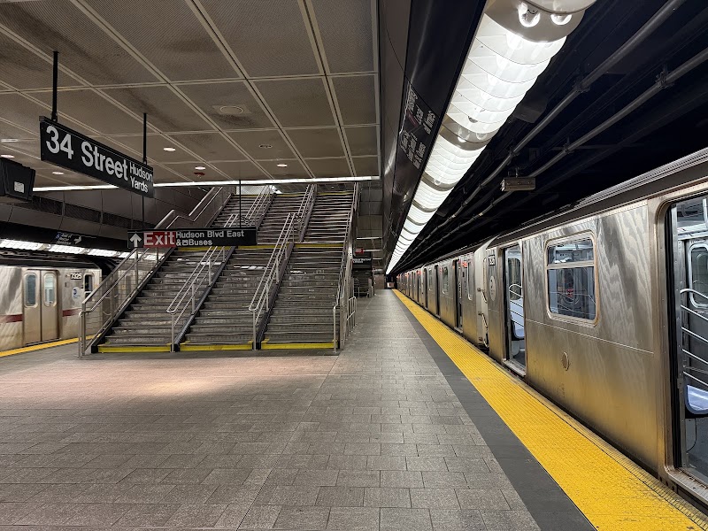 34 St-Hudson Yards photo 2