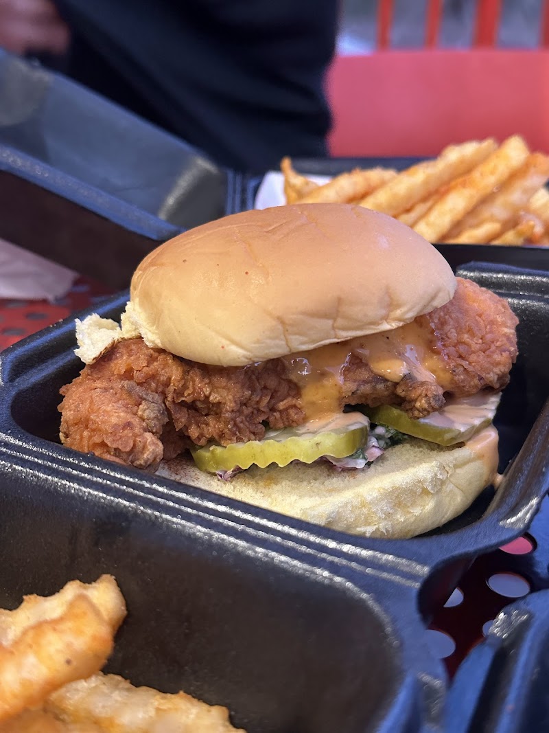 Dave's Hot Chicken photo 3