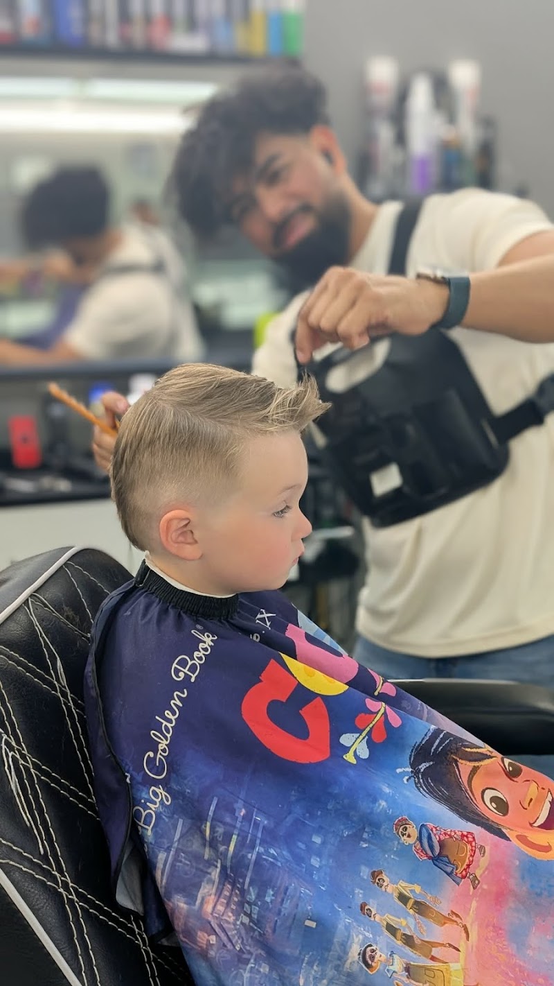 Porte Elegante - El Venezolano - Elegant Vibes - Barber Spring Hill FL photo 5
