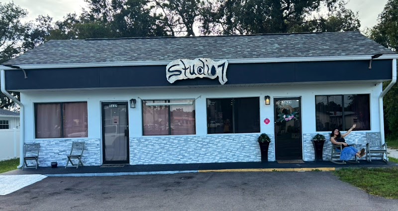 Studio 7 photo 4