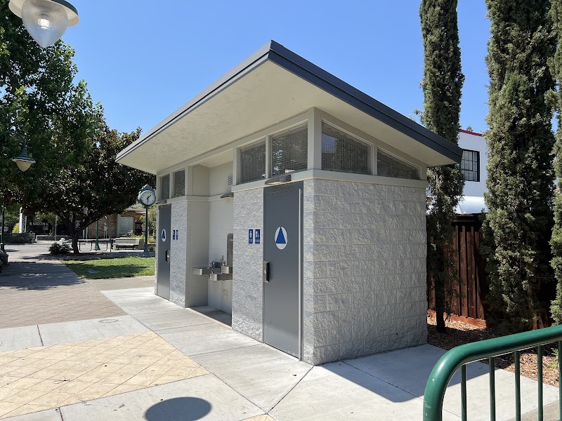 Photo of Cloverdale Plaza Public Bathroom