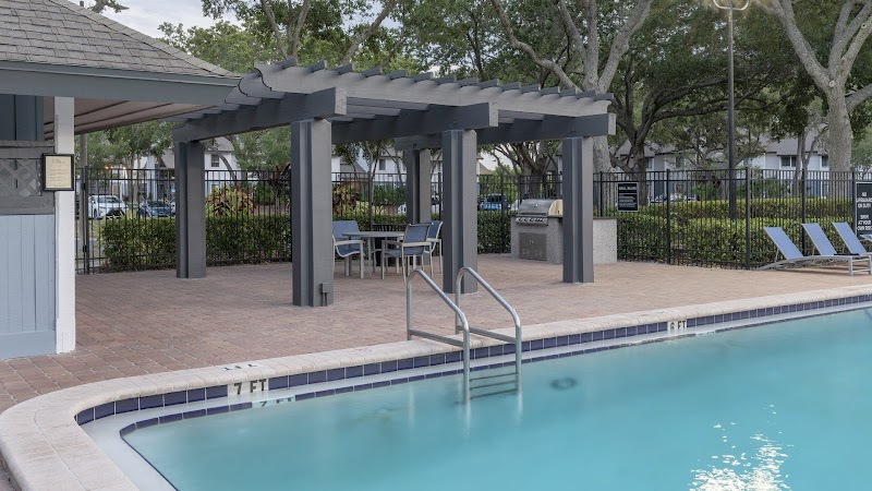 Lakeview at Palm Harbor photo 2