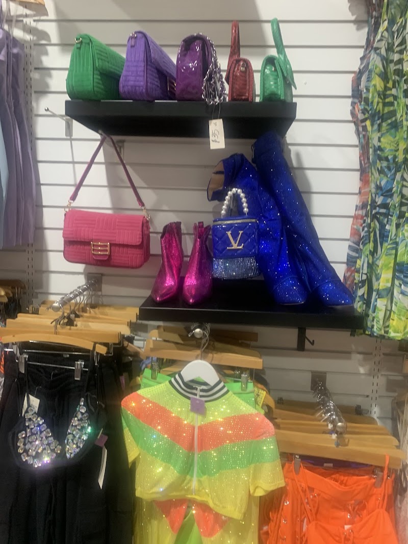 SimAllure Boutique photo 5