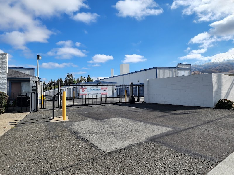 IN Self Storage - Milpitas photo 4