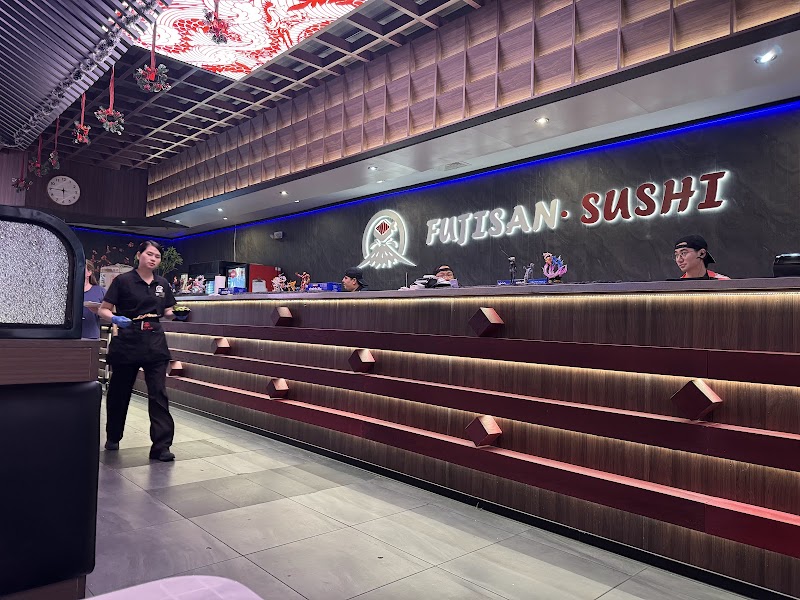 Pakusan Sushi & Grill photo 3