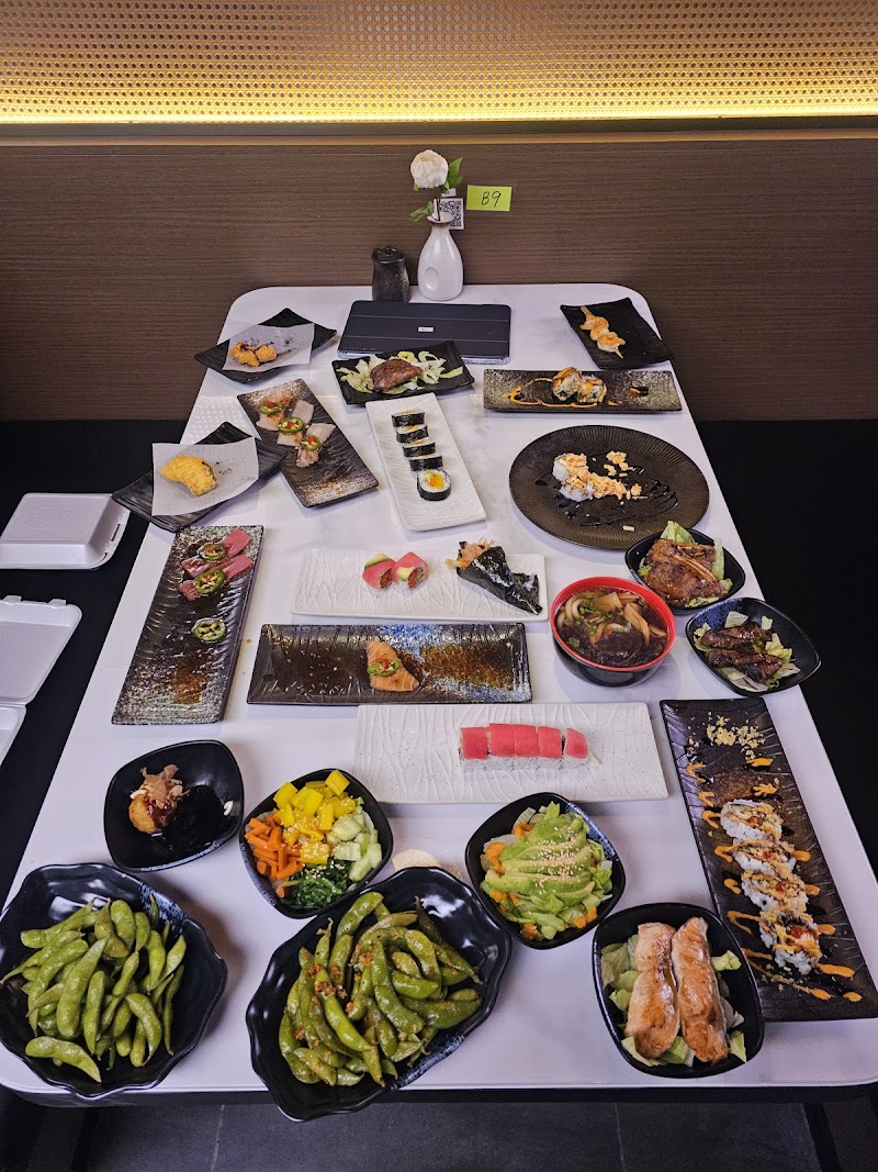 Pakusan Sushi & Grill photo 2