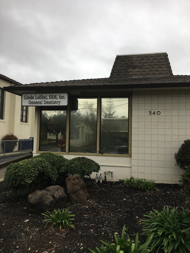Linda Lollini, DDS photo 2