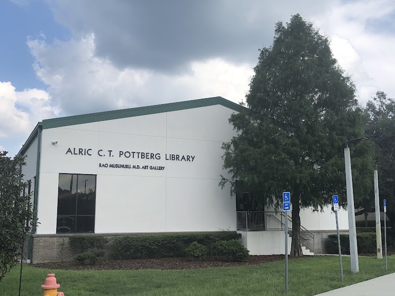 Pasco-Hernando State College, Alric C.T. Pottberg Library photo 3