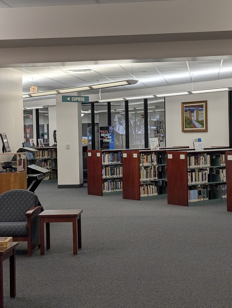 Pasco-Hernando State College, Alric C.T. Pottberg Library photo 2