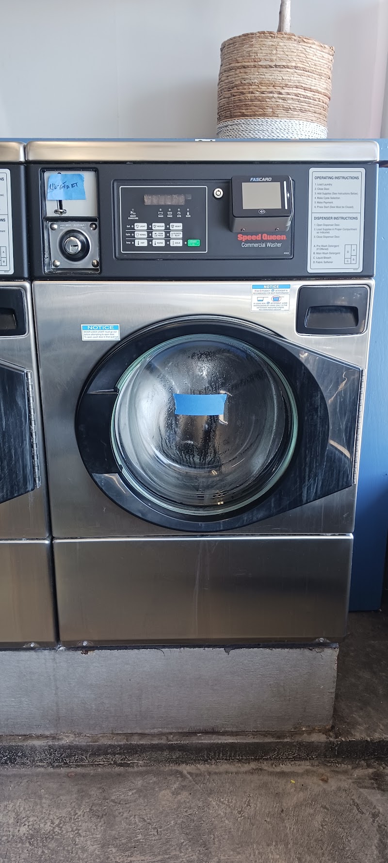 Photo of K & D Laundromat