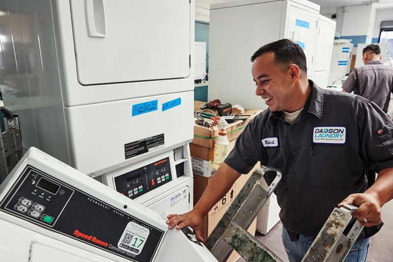 Dadson Laundry - Machine Leasing & Repairs photo 4
