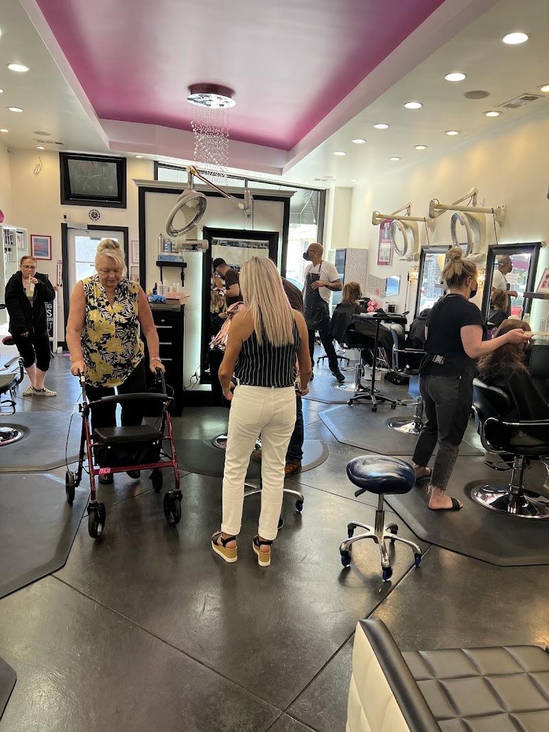 Tonic salon photo 4