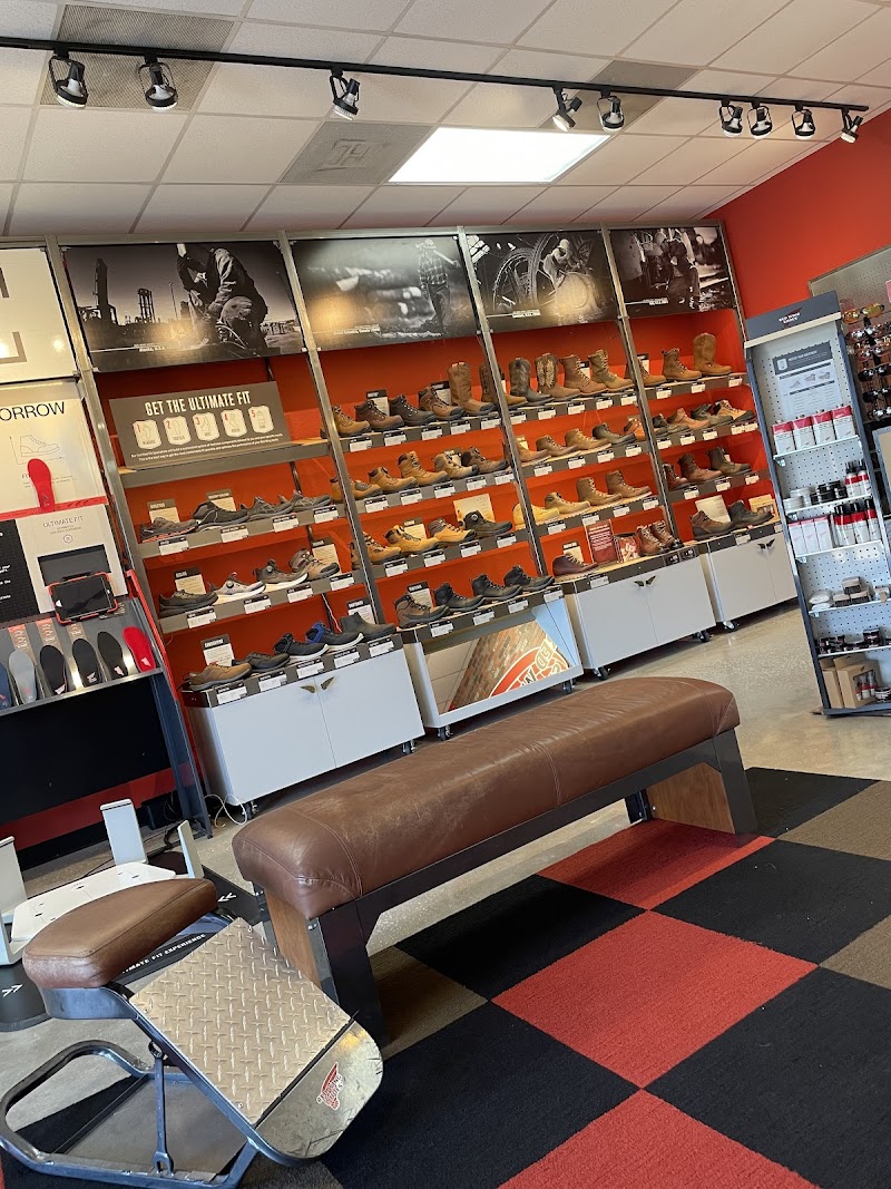 Red Wing - Palm Harbor, FL photo 2