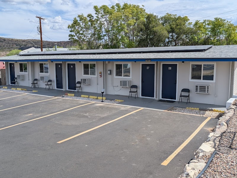 Belle-Aire Motel photo 5