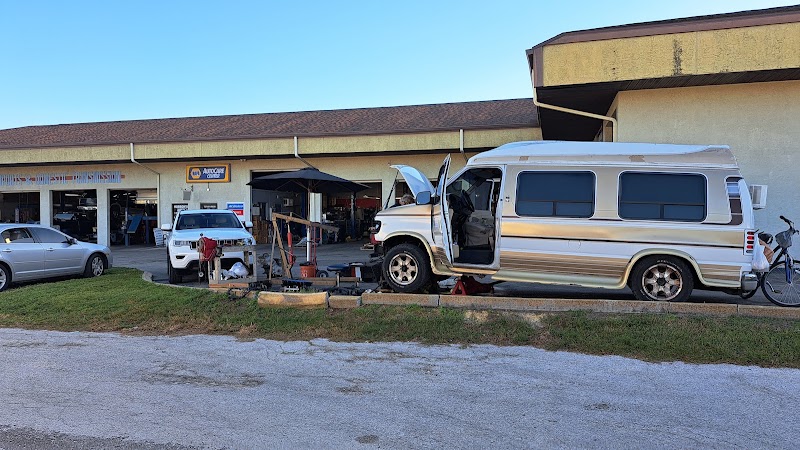 Hobson's Auto Repair photo 5