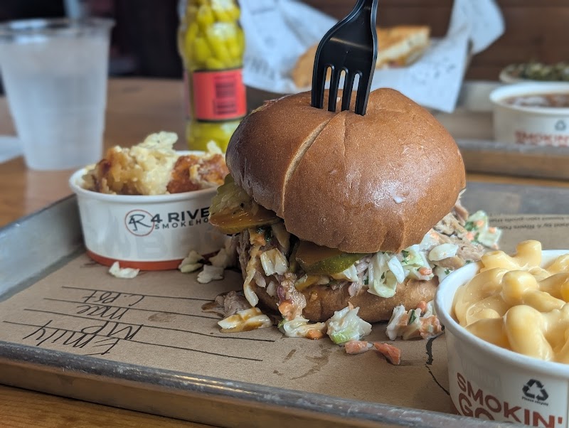 4 Rivers Smokehouse photo 5