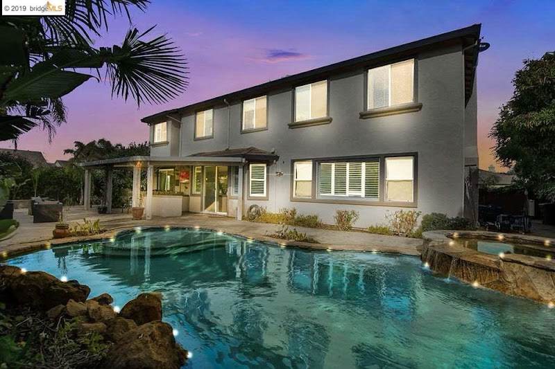 Patricia Zuniga Best Realtor in Brentwood Keller Williams Realty East County / Hablo Espanol photo 4