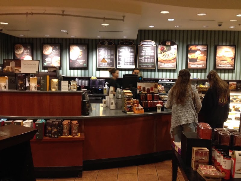 Barnes & Noble photo 4
