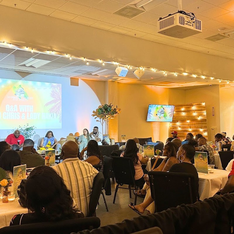 Gratitude Lounge photo 3