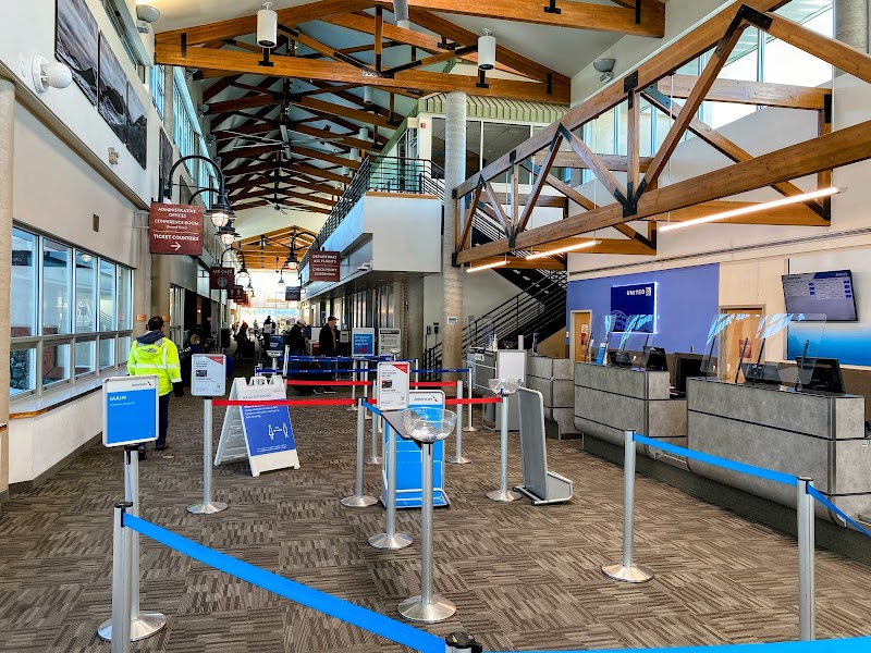 Flagstaff Pulliam Airport photo 2