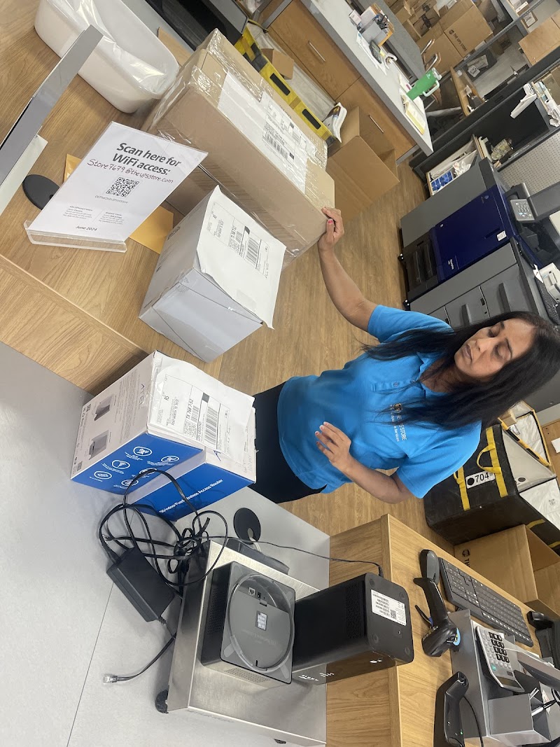 The UPS Store photo 4