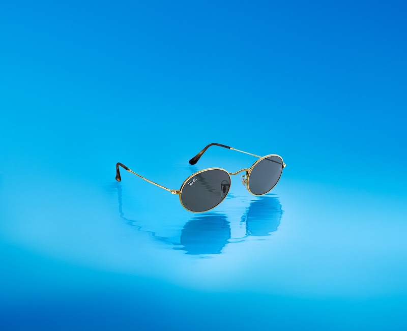 Sunglass Hut photo 3