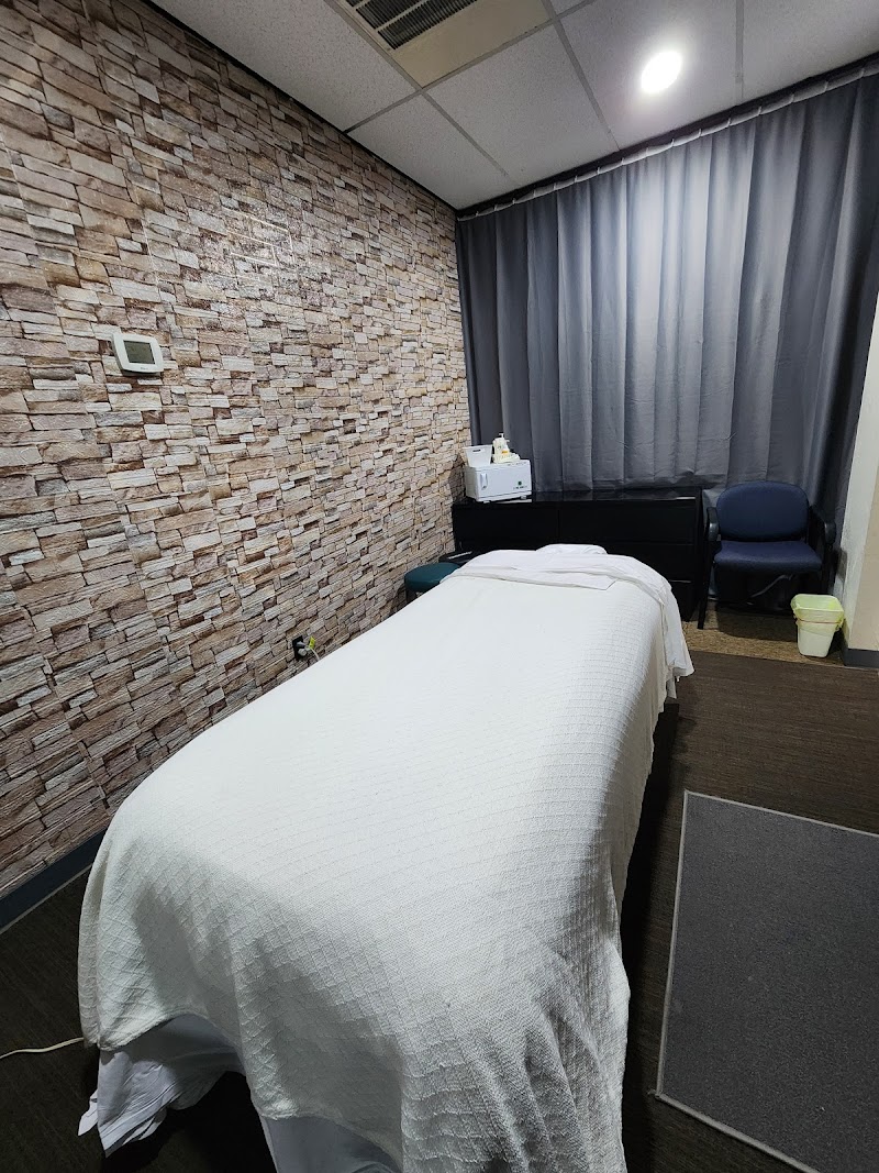 CG Holistic Wellness Center for Massage photo 3