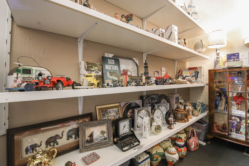 AJK Unique Emporium photo 5