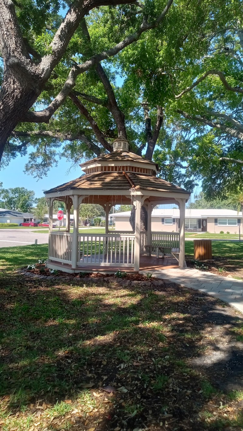 Belleair Bluffs City Park photo 2