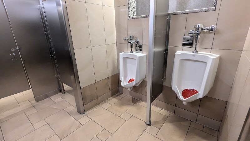 Bathroom photo 2