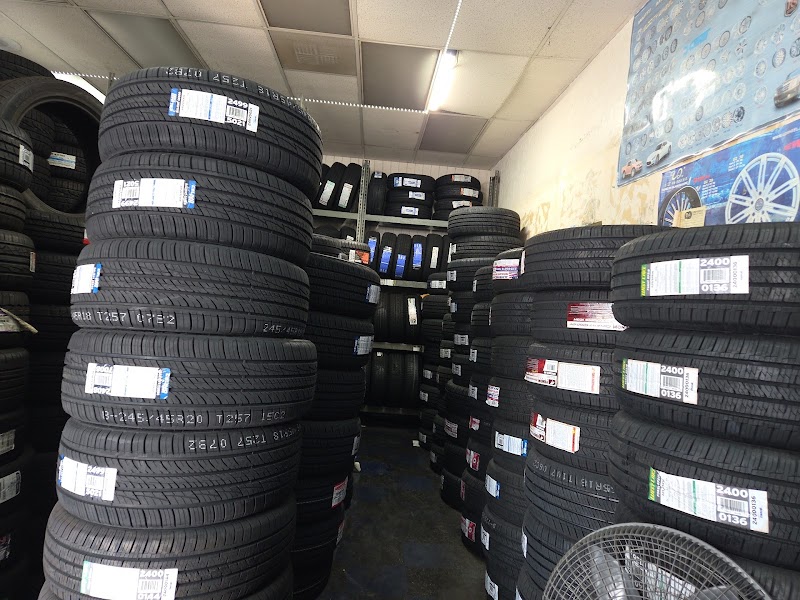 Mobile Tire Repair & Replacment Roadside photo 5