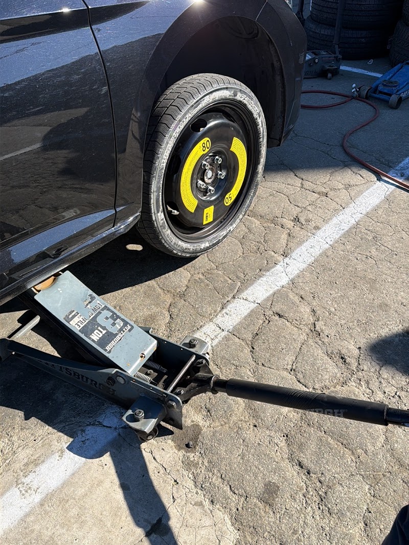 Mobile Tire Repair & Replacment Roadside photo 4