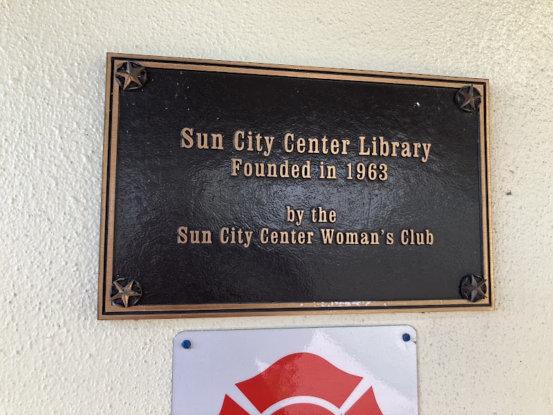 Sun City Center Library photo 4