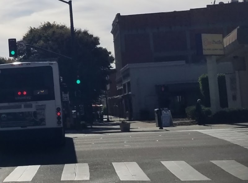 B St & Foothill Blvd photo 3