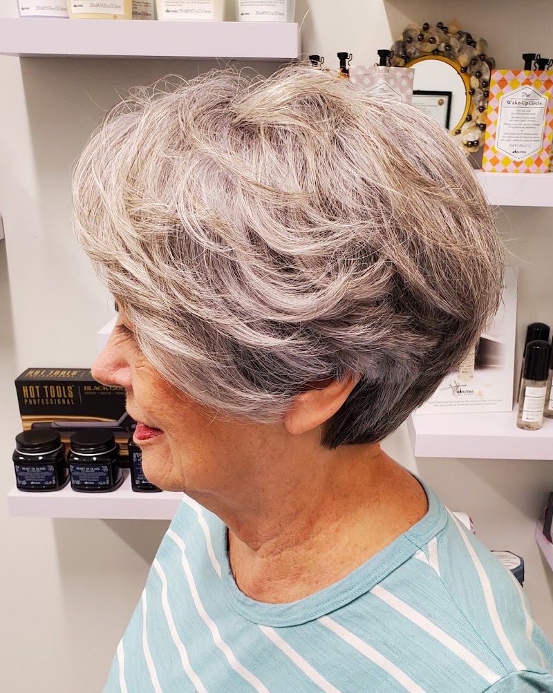 MK Pro Salon photo 5