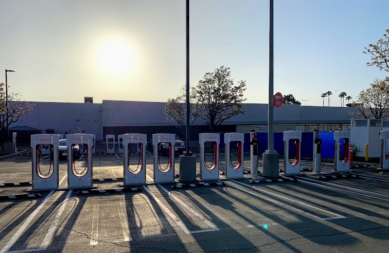 Tesla Supercharger photo 4