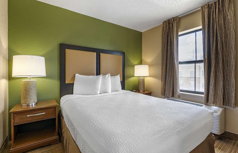 Extended Stay America Suites- Orlando - Maitland - 1776 Pembrook Dr. photo 2