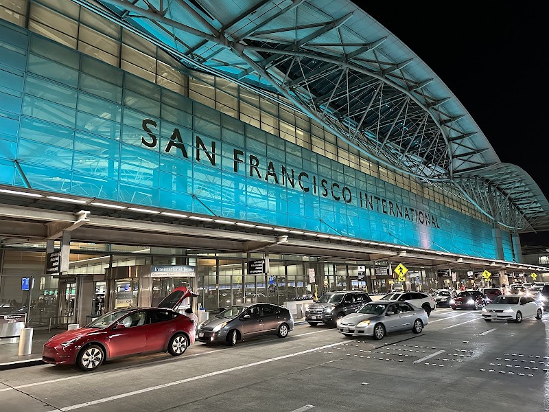 SFO Airport Terminal G-Lower Level photo 2