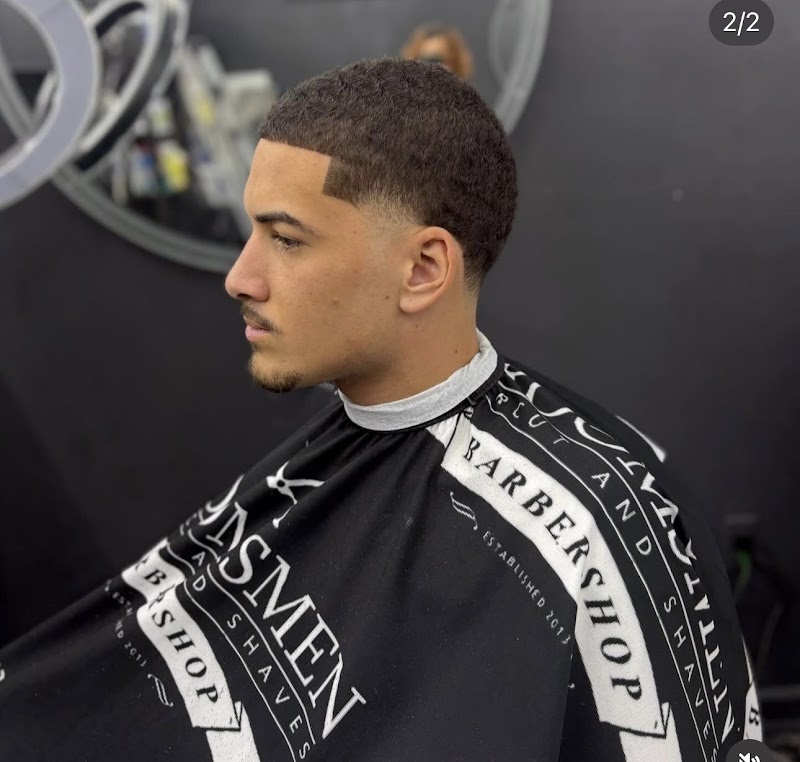 Photo of Groomsmen Barbershop 3