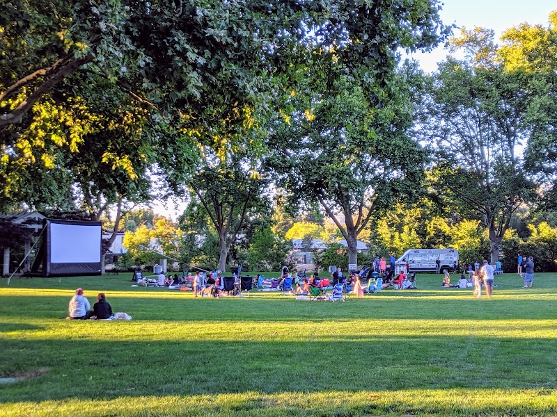 Town Green photo 4