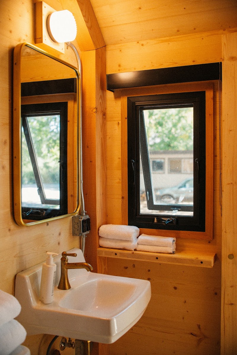 Johnson's Beach - Cabins and Campground photo 3