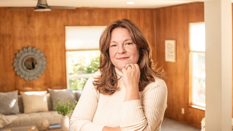 Photo of Suzanne Ashimine Realtor, Real Estate Agent in Sonoma Valley | Compass