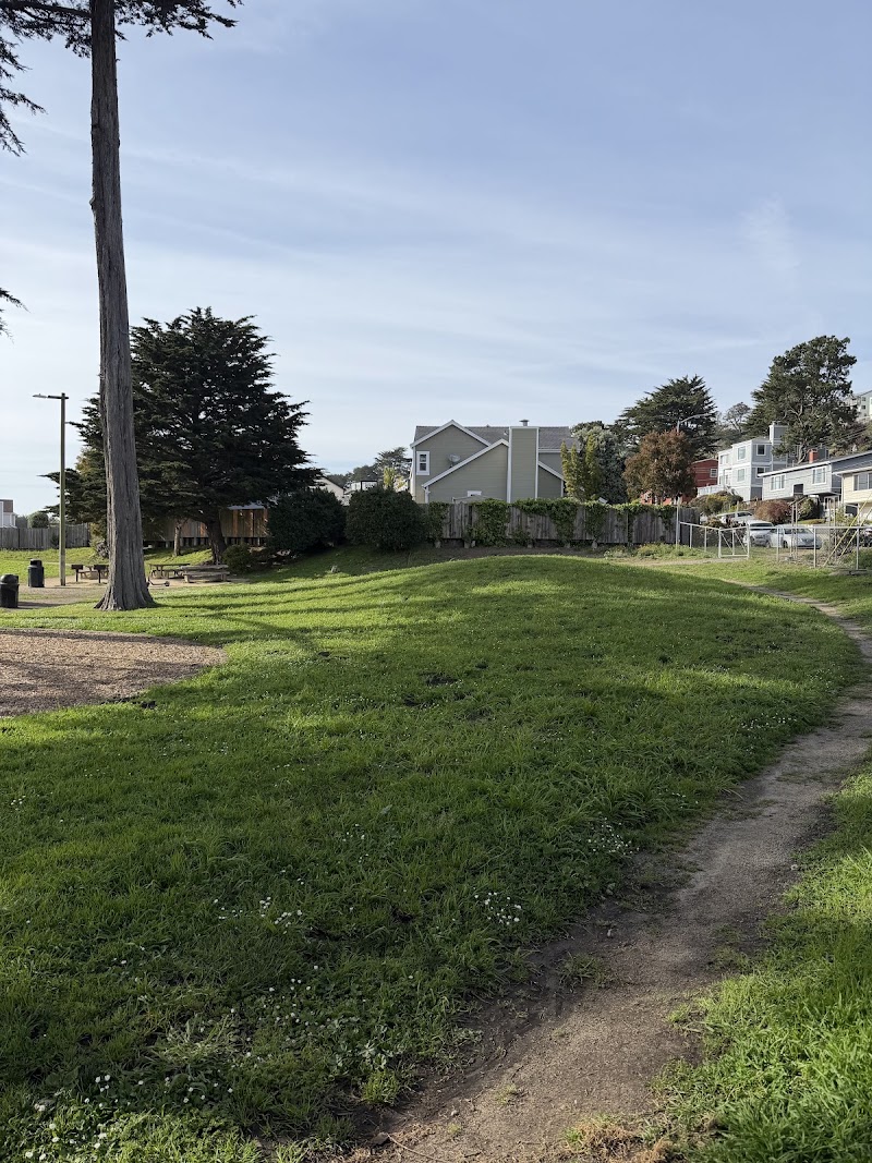 Edgemar Park photo 5